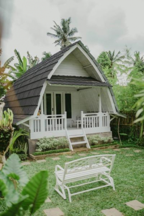 Ubud White Cottage
